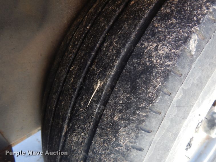 image for item IA9432 2007 Ring-o-matic 275  vacuum excavator