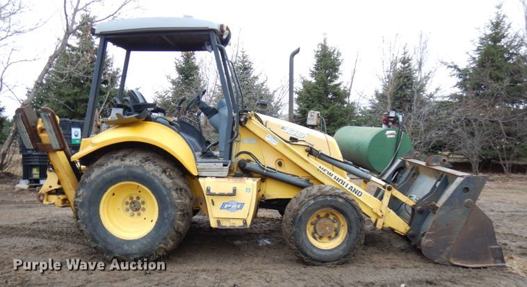image for item IA9450 New Holland B95  backhoe