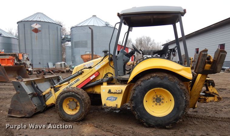 image for item IA9450 New Holland B95  backhoe