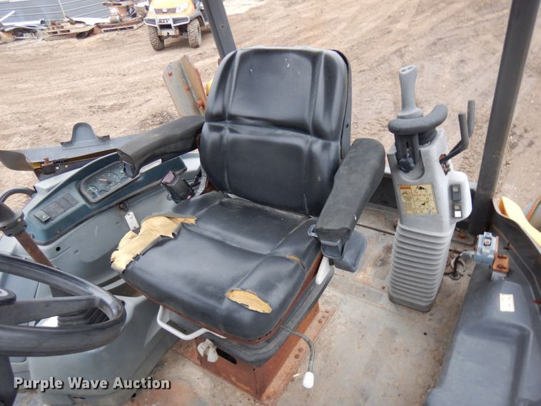 image for item IA9450 New Holland B95  backhoe