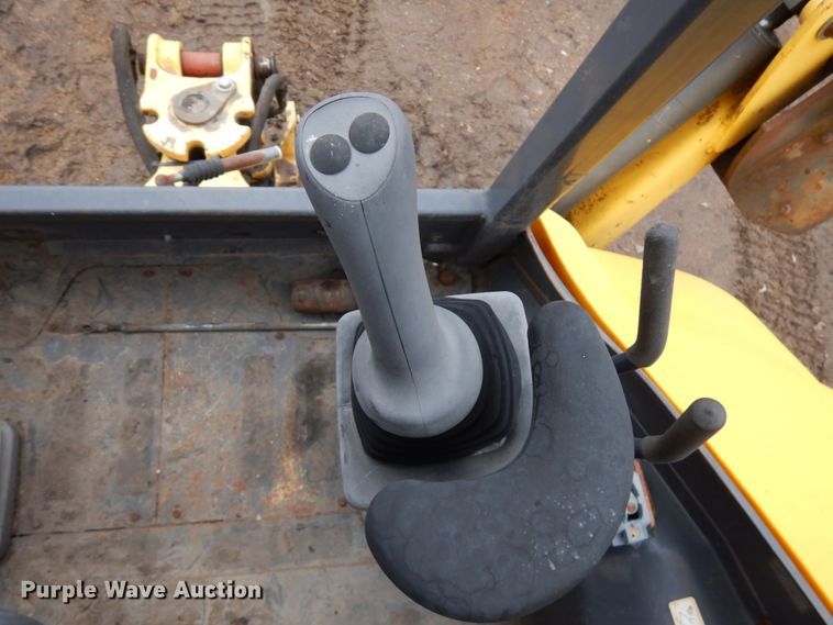 image for item IA9450 New Holland B95  backhoe