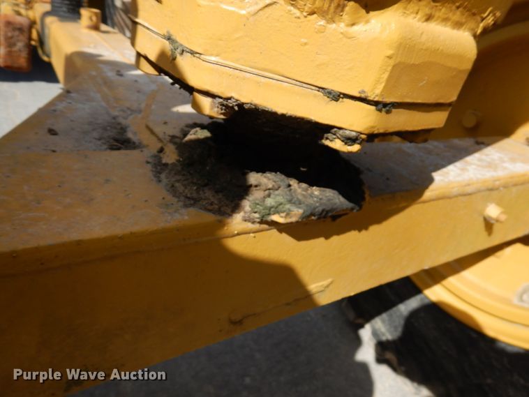 image for item IA9478 Caterpillar 70  scraper