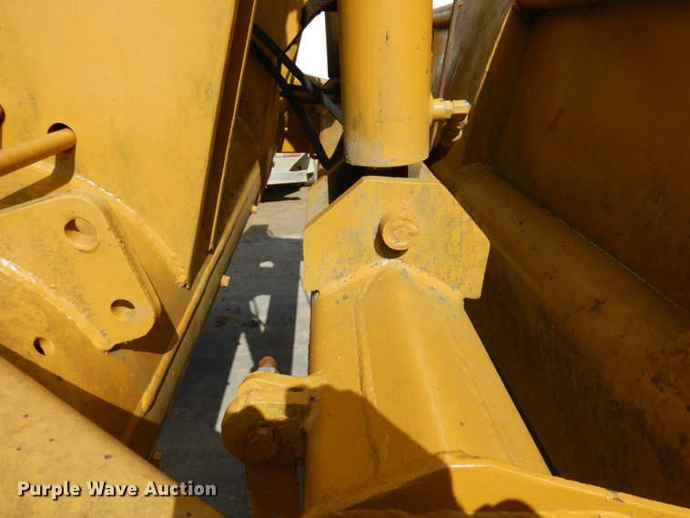 image for item IA9478 Caterpillar 70  scraper