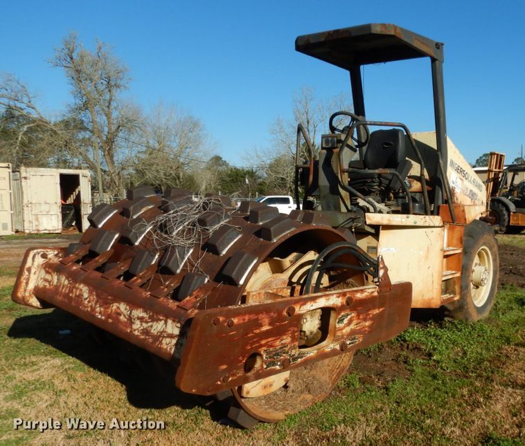 image for item ID9998 Ingersoll Rand SD-70F Pro Pac  single drum roller