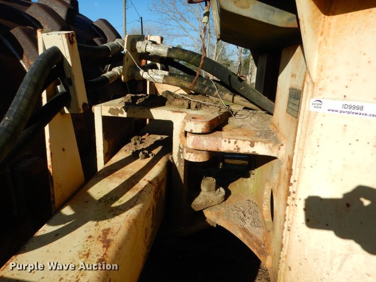 image for item ID9998 Ingersoll Rand SD-70F Pro Pac  single drum roller