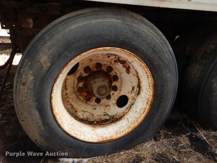 image for item II9758 1999 Great Dane 7811TZ-1A dry van trailer