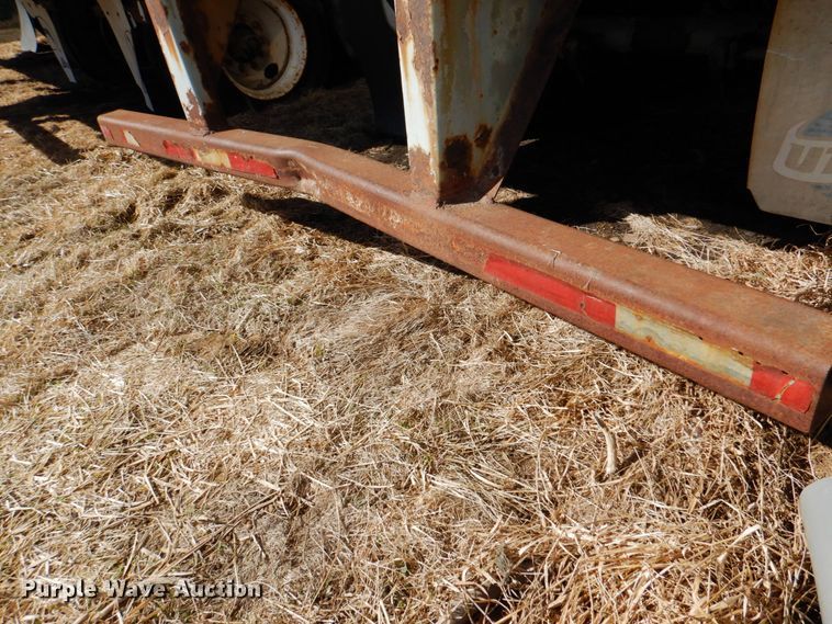 image for item II9763 1994 Utility VSR2 dry van trailer