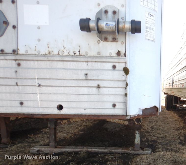 image for item II9763 1994 Utility VSR2 dry van trailer