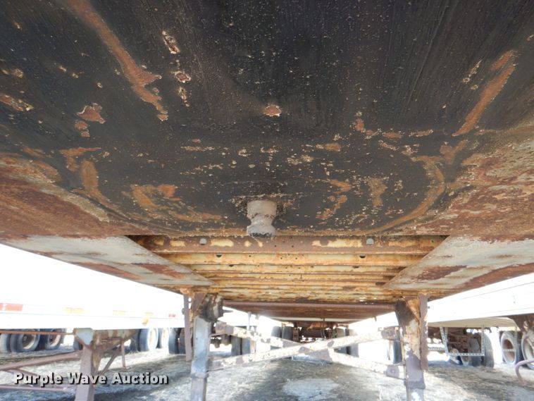 image for item II9763 1994 Utility VSR2 dry van trailer