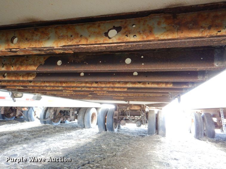 image for item II9763 1994 Utility VSR2 dry van trailer