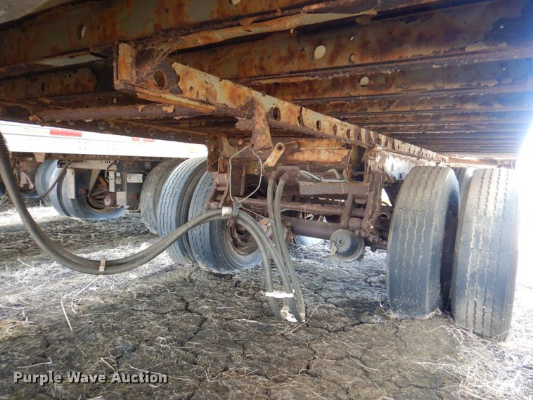 image for item II9763 1994 Utility VSR2 dry van trailer