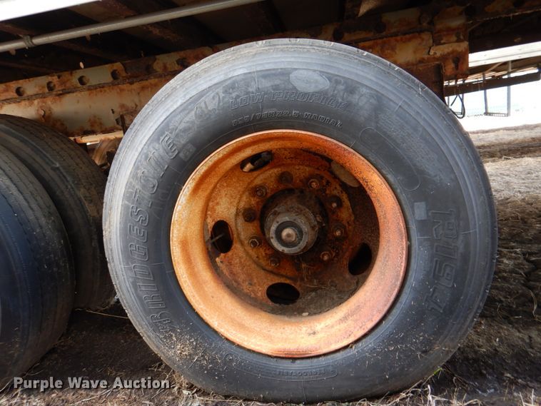 image for item II9763 1994 Utility VSR2 dry van trailer