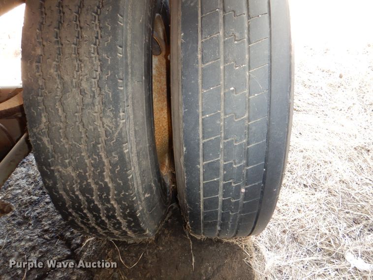 image for item II9763 1994 Utility VSR2 dry van trailer