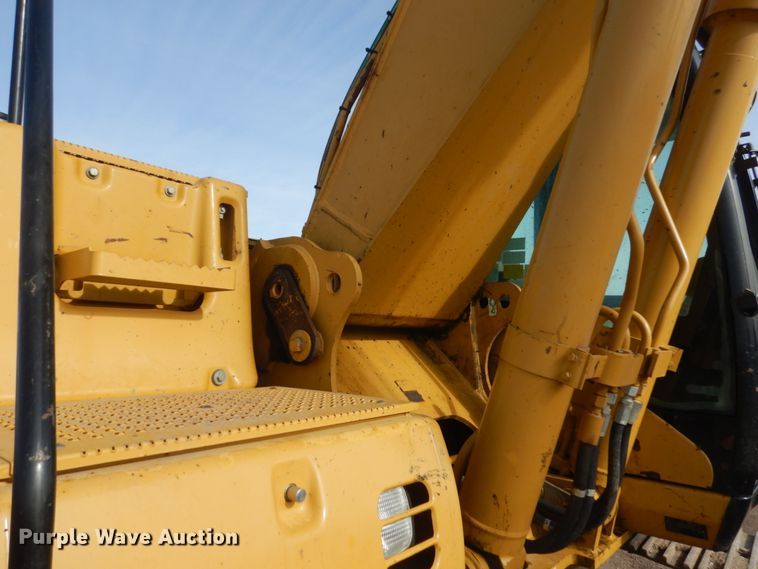 image for item IK9792 2006 Caterpillar 325CL  excavator