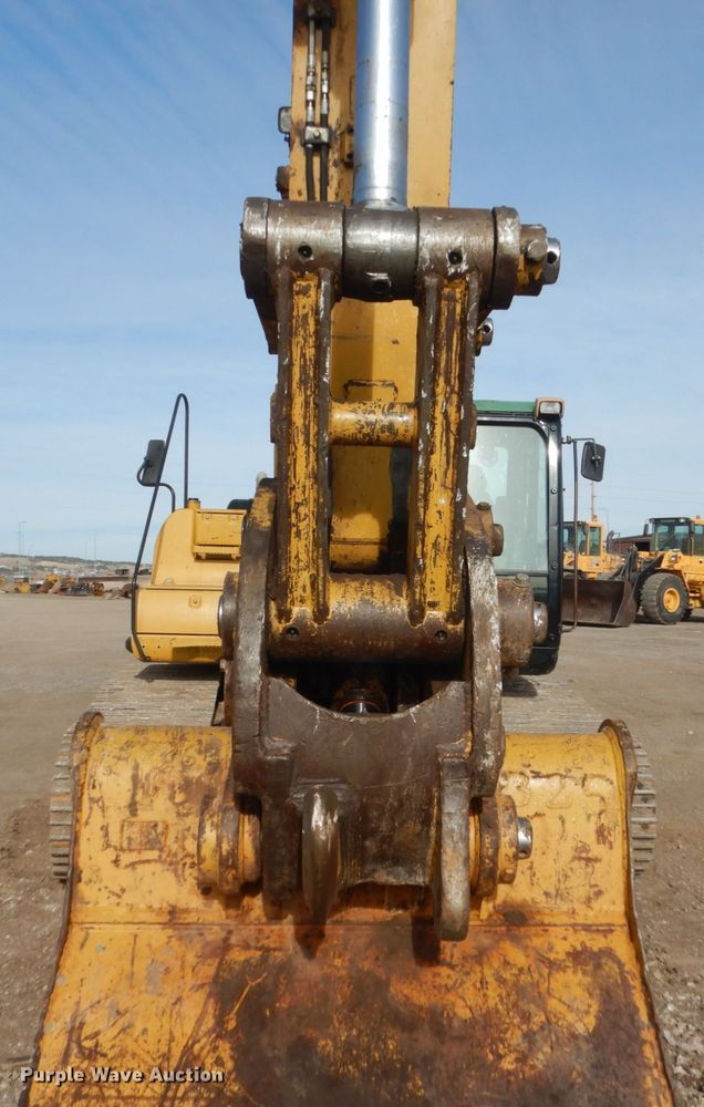 image for item IK9792 2006 Caterpillar 325CL  excavator
