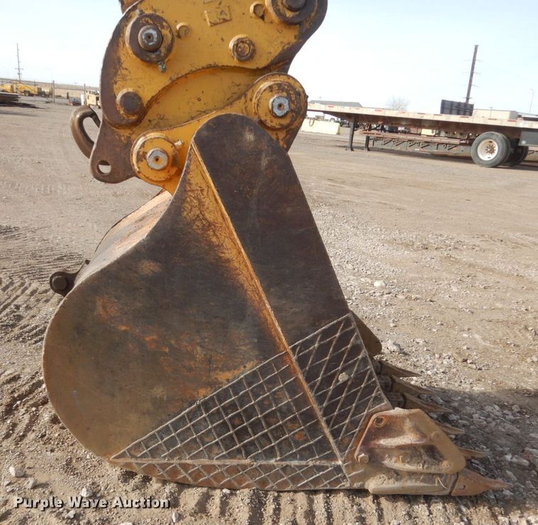 image for item IK9792 2006 Caterpillar 325CL  excavator