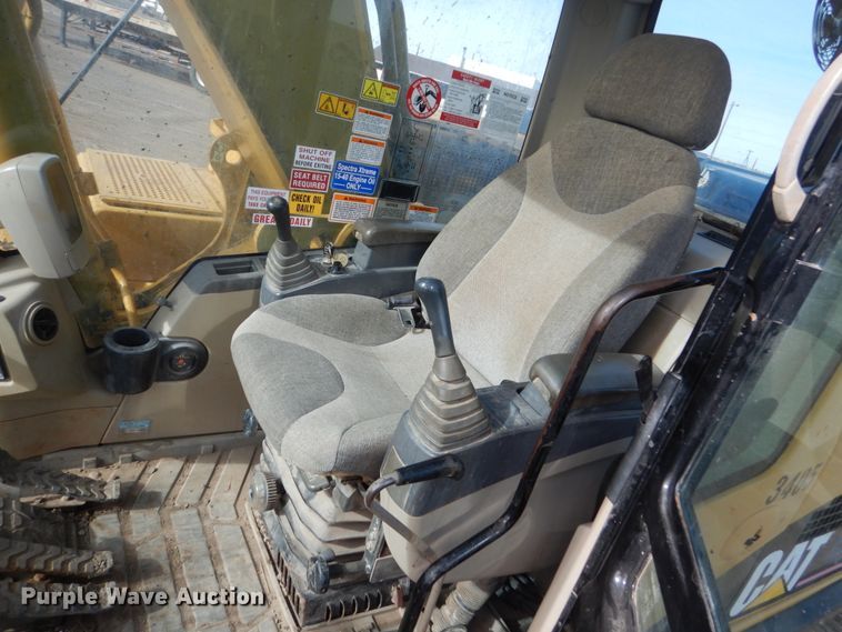 image for item IK9792 2006 Caterpillar 325CL  excavator