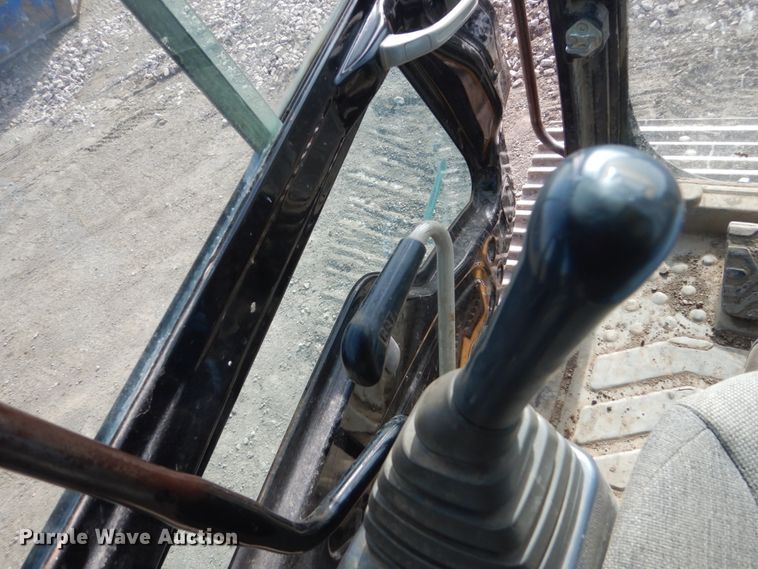 image for item IK9792 2006 Caterpillar 325CL  excavator