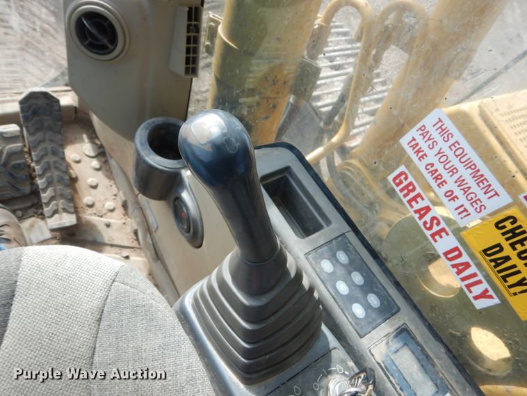 image for item IK9792 2006 Caterpillar 325CL  excavator