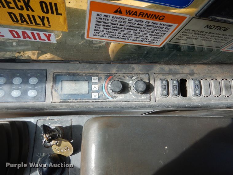 image for item IK9792 2006 Caterpillar 325CL  excavator