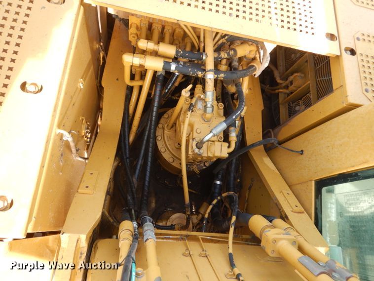 image for item IK9792 2006 Caterpillar 325CL  excavator