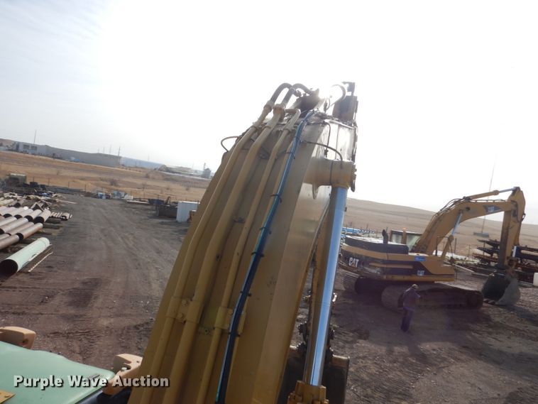 image for item IK9792 2006 Caterpillar 325CL  excavator