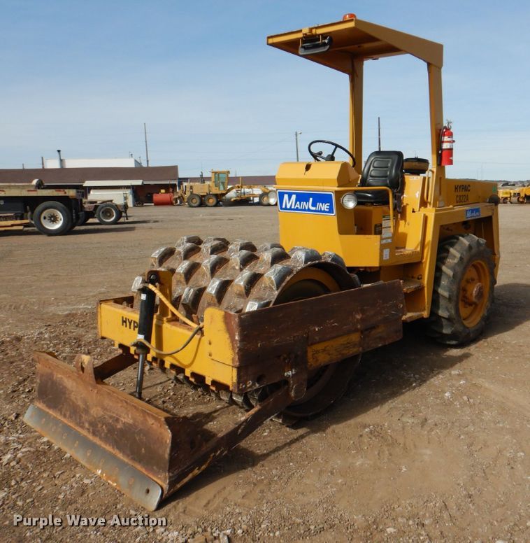 image for item IK9795 1993 Hypac C822A  single drum vibratory roller