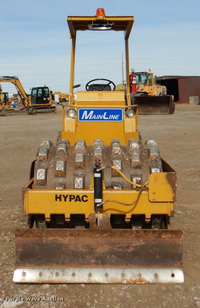 image for item IK9795 1993 Hypac C822A  single drum vibratory roller