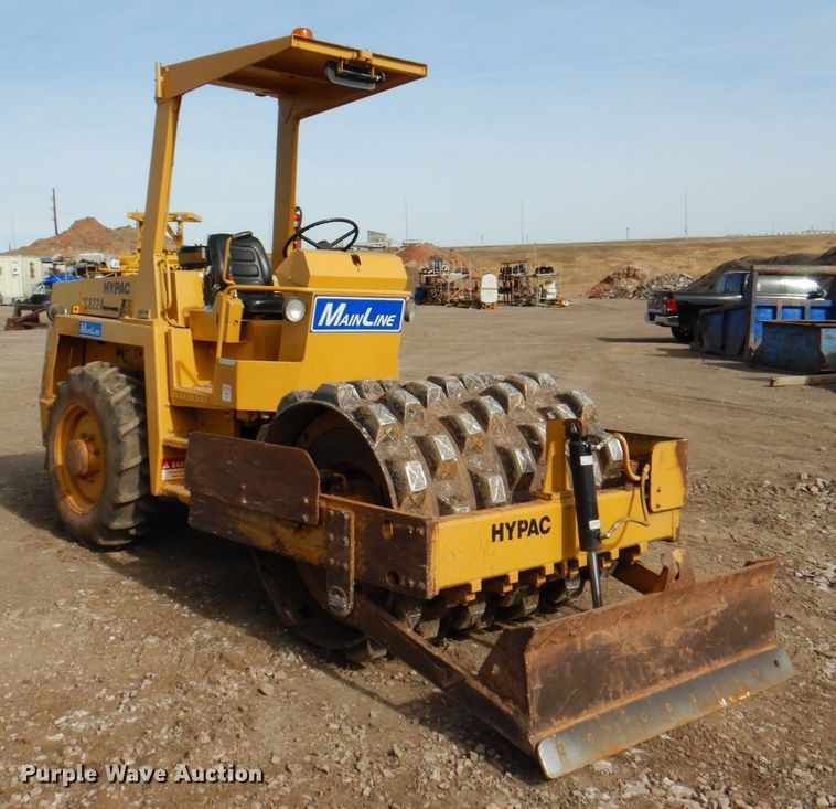 image for item IK9795 1993 Hypac C822A  single drum vibratory roller