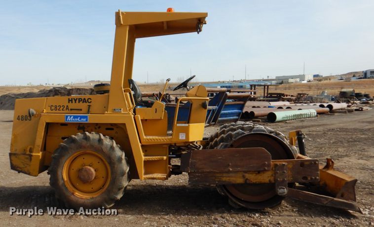 image for item IK9795 1993 Hypac C822A  single drum vibratory roller