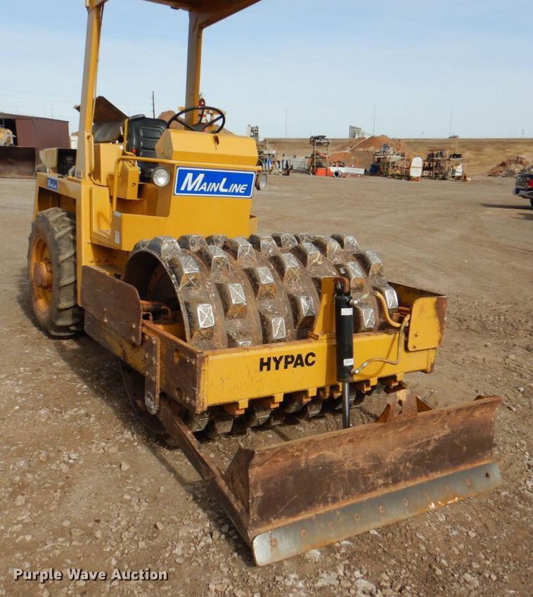 image for item IK9795 1993 Hypac C822A  single drum vibratory roller