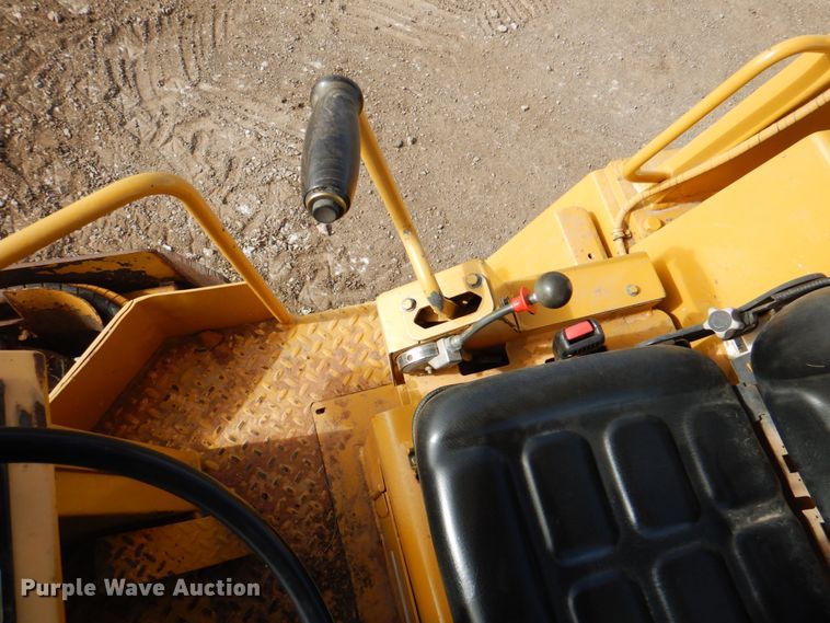 image for item IK9795 1993 Hypac C822A  single drum vibratory roller