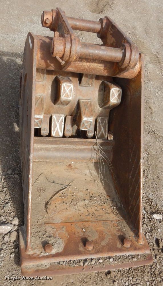 image for item IK9796 Felco  26"W excavator roller bucket