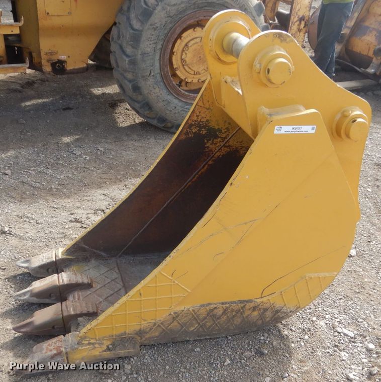 image for item IK9797 26.5"W excavator bucket