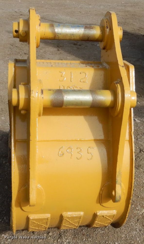 image for item IK9797 26.5"W excavator bucket