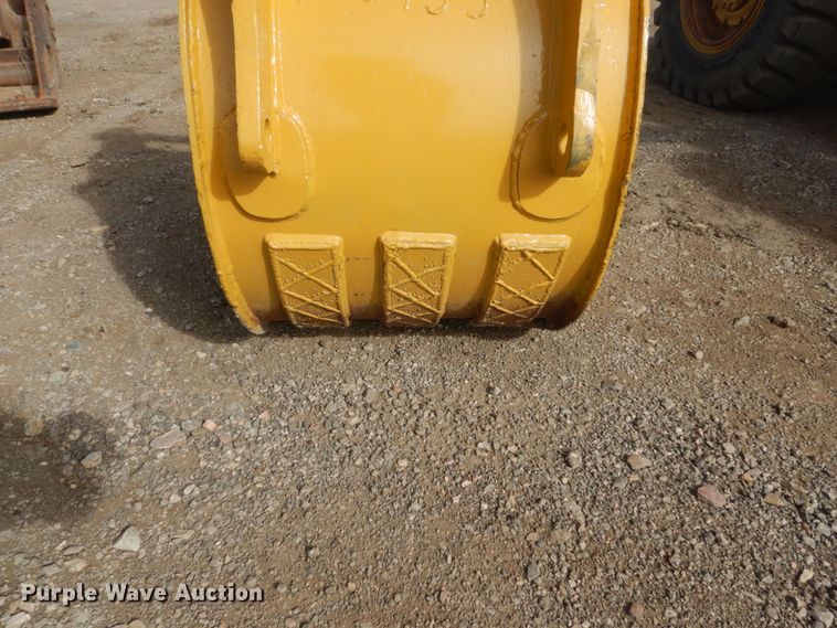 image for item IK9797 26.5"W excavator bucket