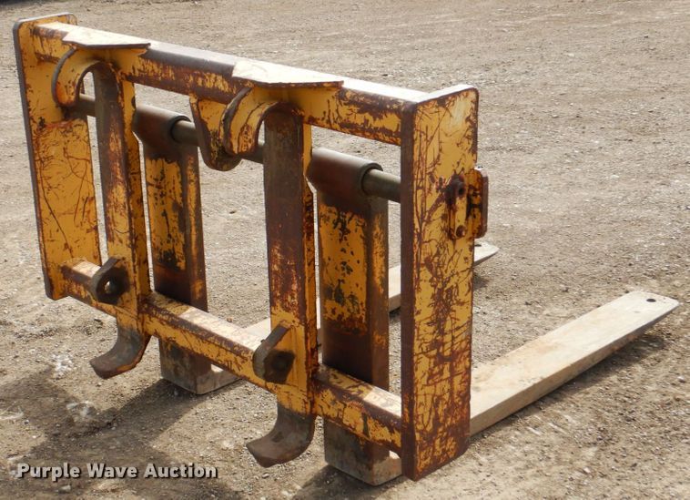 image for item IK9798 1969 Caterpillar 930  wheel loader