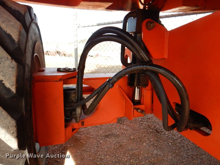 image for item IK9802 2006 JLG 400S  boom lift