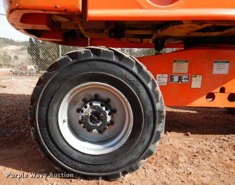 image for item IK9802 2006 JLG 400S  boom lift