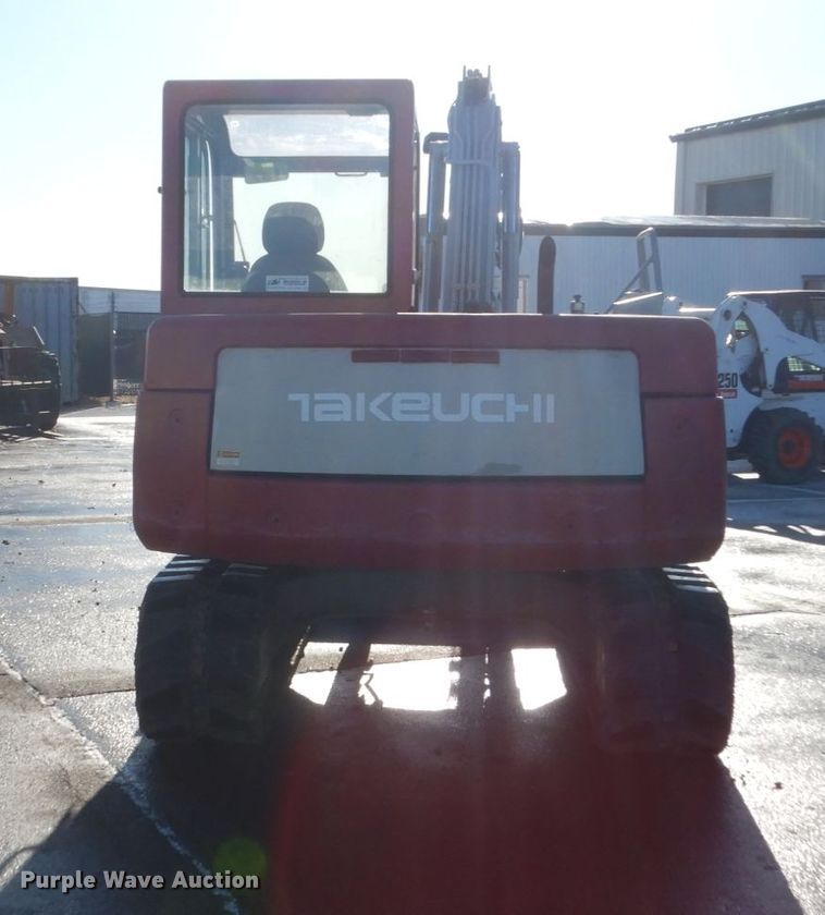 image for item IK9821 1998 Takeuchi TB070  excavator