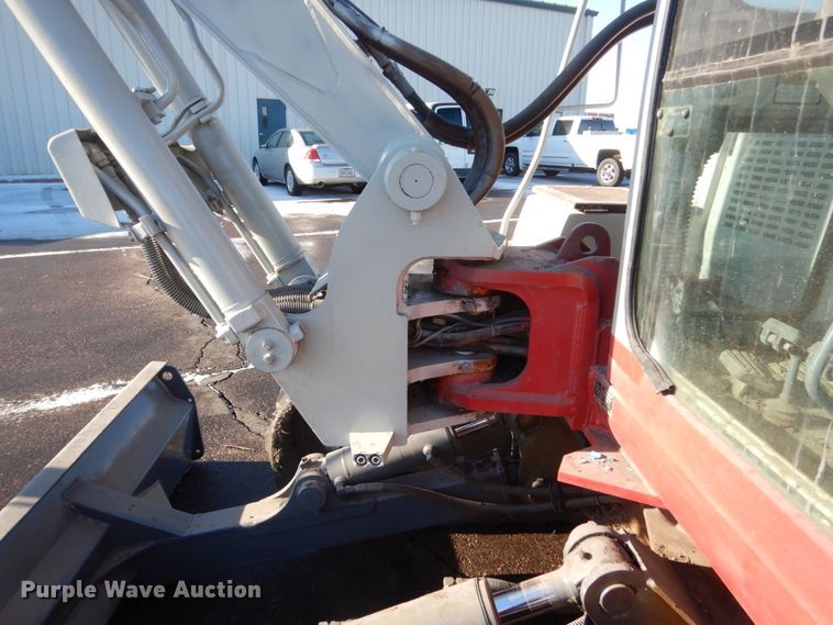 image for item IK9821 1998 Takeuchi TB070  excavator