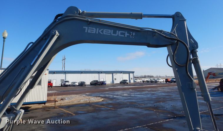 image for item IK9821 1998 Takeuchi TB070  excavator