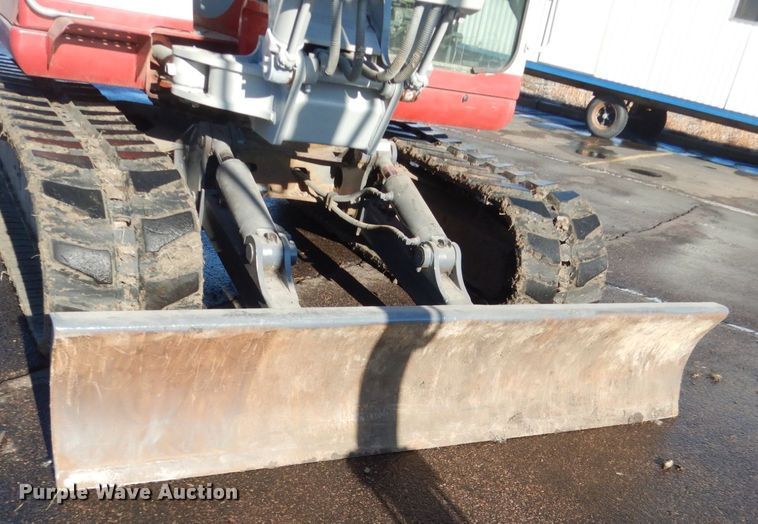 image for item IK9821 1998 Takeuchi TB070  excavator