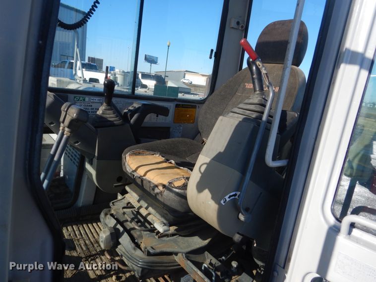 image for item IK9821 1998 Takeuchi TB070  excavator