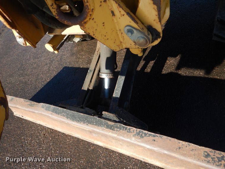 image for item IK9822 2005 Vermeer RT1250  trencher