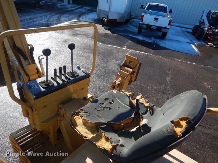 image for item IK9822 2005 Vermeer RT1250  trencher