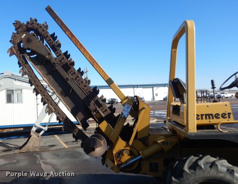 image for item IK9822 2005 Vermeer RT1250  trencher