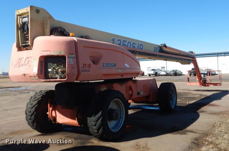 image for item IK9827 2003 JLG 1350SJP  boom lift