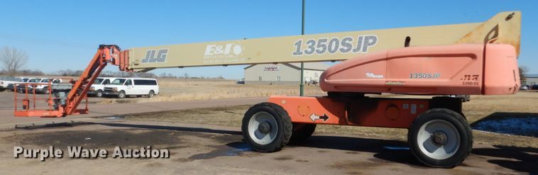 image for item IK9827 2003 JLG 1350SJP  boom lift