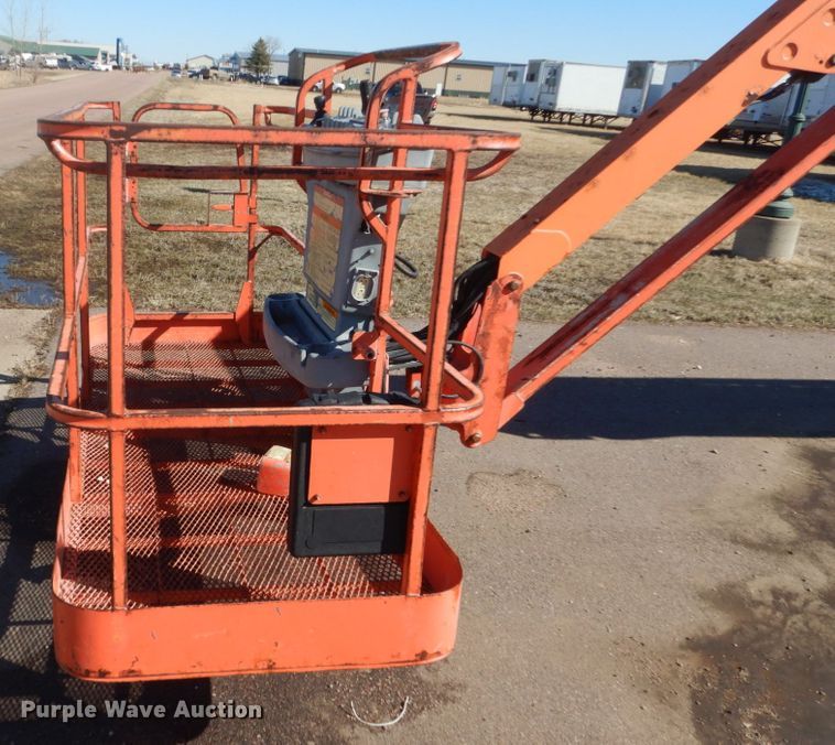 image for item IK9827 2003 JLG 1350SJP  boom lift
